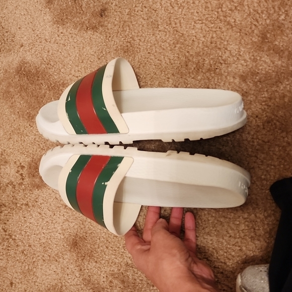 Gucci Men's Slides - Picture 11 of 16